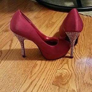 Heeled jewel shoes